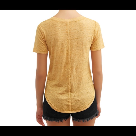 New No Boundaries Juniors'  v-neck pocket tee - Picture 3 of 8
